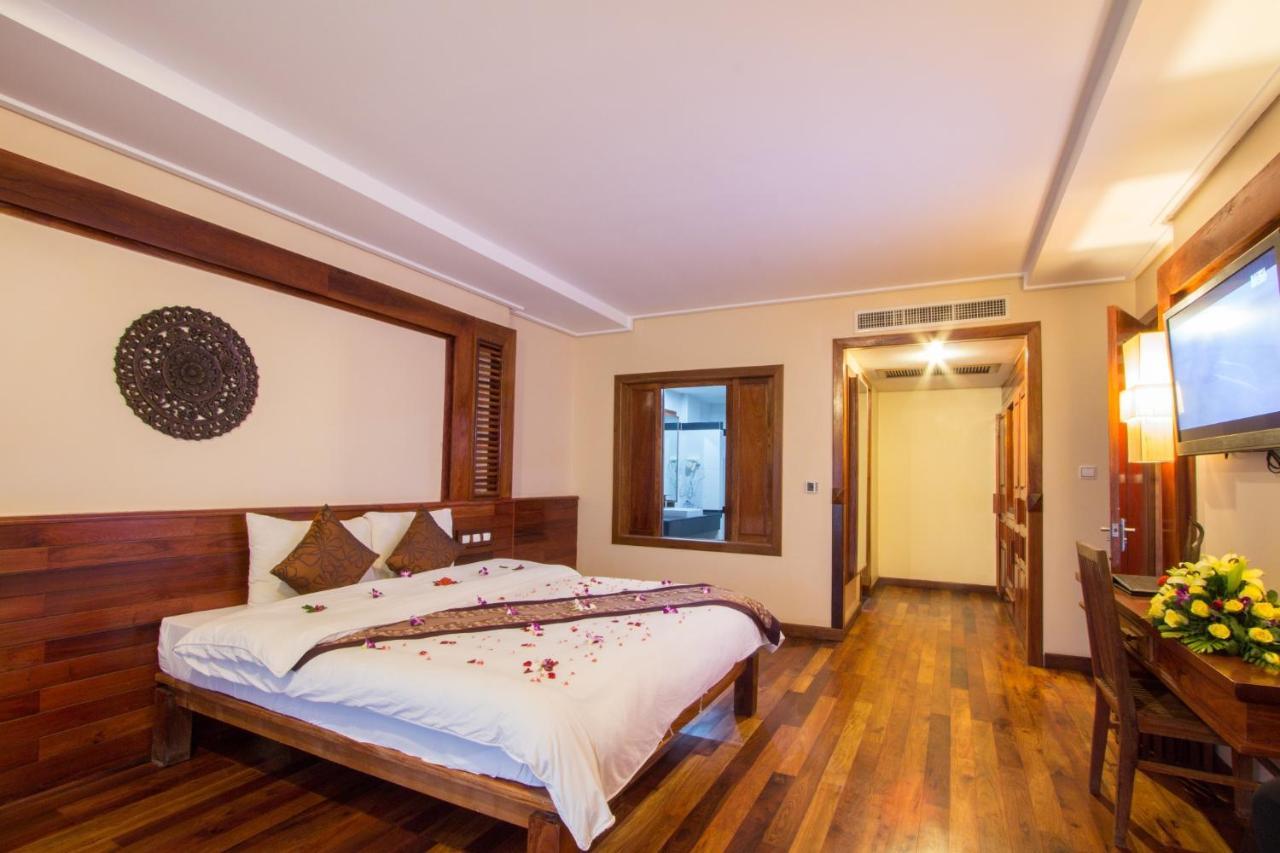 Royal Empire Premium Hotel Siem Reap Eksteriør bilde