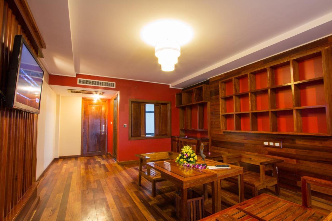 Royal Empire Premium Hotel Siem Reap Eksteriør bilde