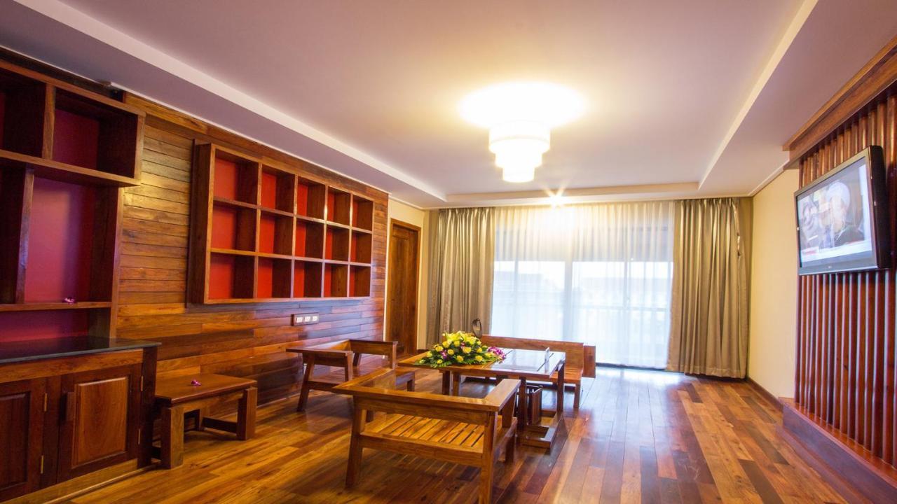 Royal Empire Premium Hotel Siem Reap Eksteriør bilde
