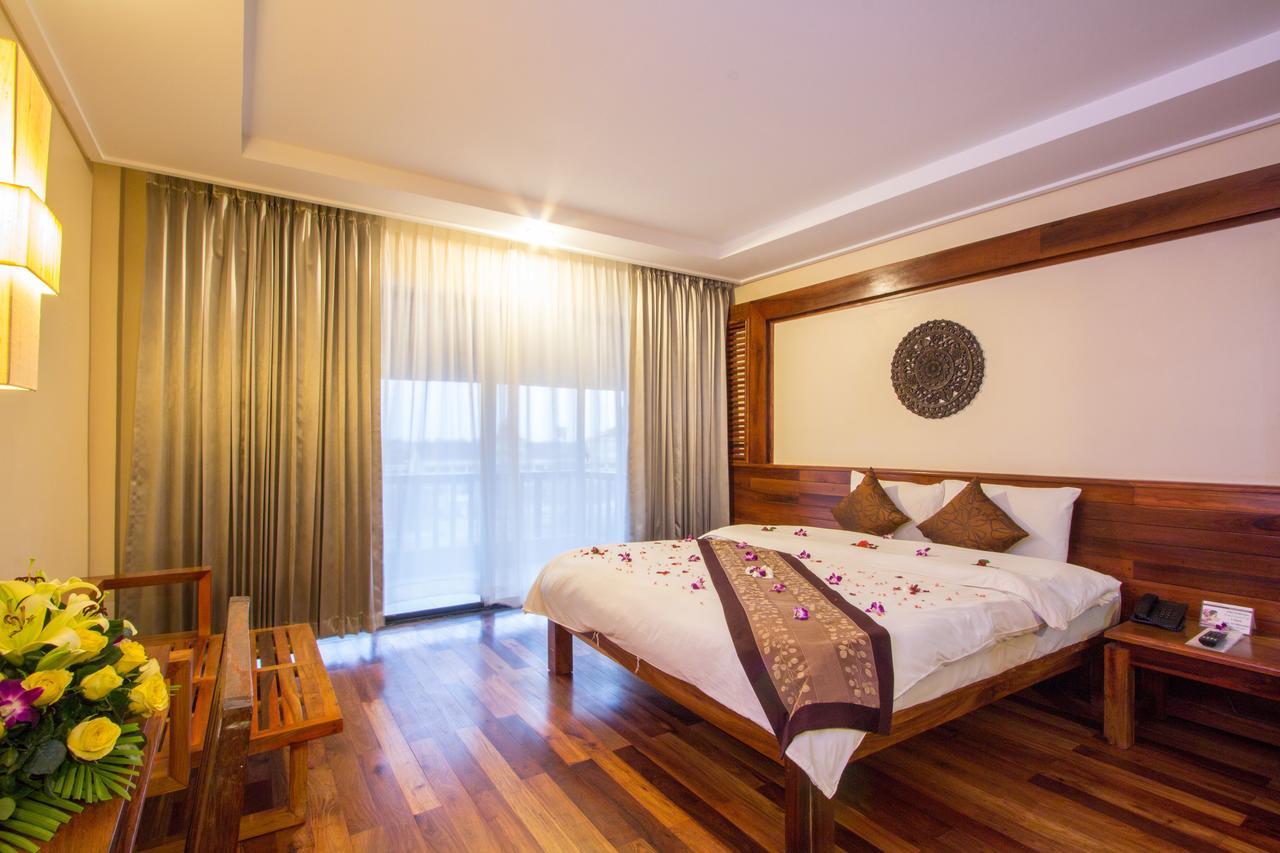 Royal Empire Premium Hotel Siem Reap Eksteriør bilde