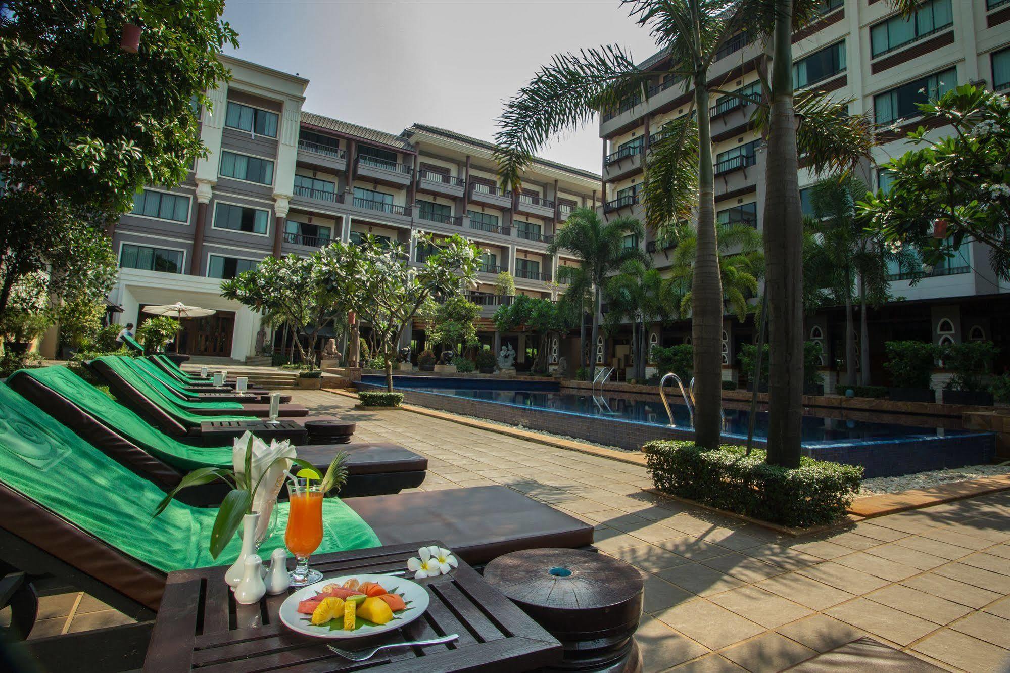 Royal Empire Premium Hotel Siem Reap Eksteriør bilde