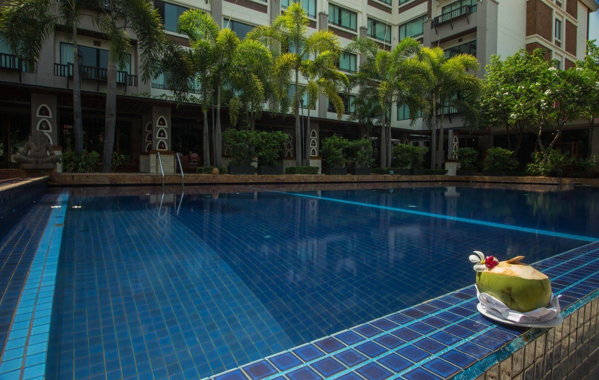 Royal Empire Premium Hotel Siem Reap Eksteriør bilde